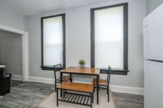 Chic Modern Gem with Style - Cincinnati - 6