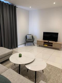 KB Luxurious And Affordable Homes At the Lennox - Accra - 4