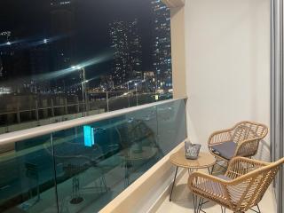 AlReem Island Cozy Hideaway - Abu Dhabi - 2
