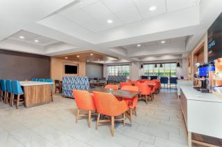 Holiday Inn Express & Suites Palm Coast - I-95 - 2