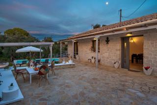 Villa Rei 3 Bedroom Villa with Pool - Vlachopoulátika - 3