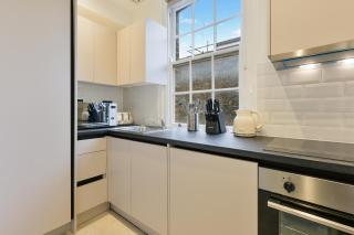 Bright 2 Bed in Central London - 1