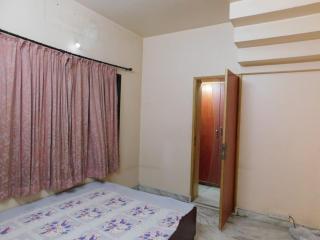 Shreyas Villa Spacious 5BHK Retreat - Bangalore - 3
