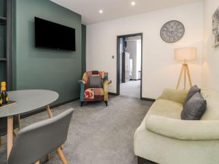 Flat 1, Mona House - Conwy - 6