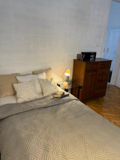 Apartment Hviezdoslav Square, the historic heart of Bratislava - 2