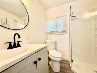 Quiet 1BR Entire Home in W Pains - West Plains - 2