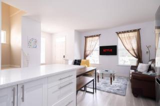 3BR 2BA Surrey Home | Quiet & Convenient - Surrey - 4