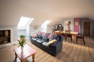 The Swilly Suite - - 7