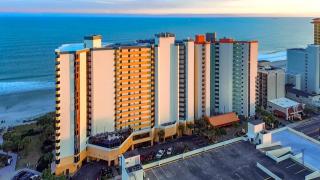 Oceanfront Studio with Full Kitche, Dogs Ok! 622 - Myrtle Beach - 9