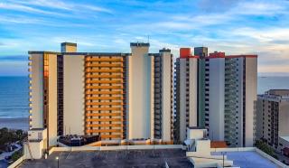 Oceanfront Studio with Full Kitche, Dogs Ok! 622 - Myrtle Beach - 8