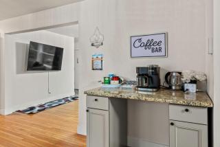 Hot Tub & Theater Haven-lake And Ski Retreat - Blakeslee - 1
