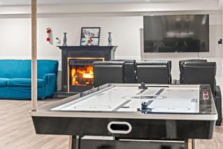 Hot Tub & Theater Haven-lake And Ski Retreat - Blakeslee - 6