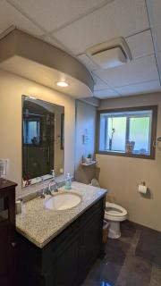 Private SweetSuite 1 Bdrm Bathroom mini-kitchen - Kamloops - 1