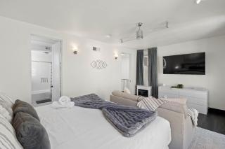 City Lights and Rooftop Nights by Rather Be Properties - San Diego - 3