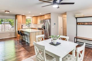 Golf, Hike, Dine and Relax Home in Port Orchard - Port Orchard - 1