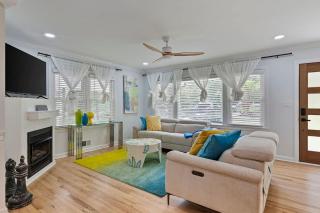 Bright Stylish Tranquil Hideaway with Cozy Porch Swing - Atlanta - 2
