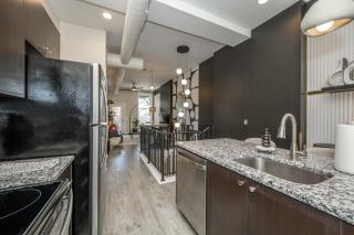 Queen City Views 2 Sleeps 2 - Cincinnati - 2