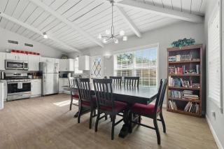 Charming 3Bed 2Bath Hidden Gem w Yard Sleeps 6 - Richardson - 9