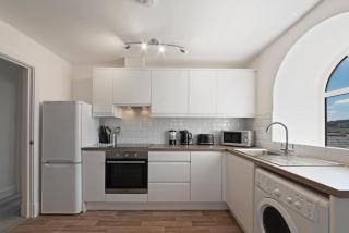 Modern town centre apartment - Bishops Stortford - 9