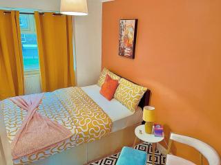 Kaly- Relaxing Garden, Central, Close Parking, near Portsmouth Harbour Train Station, Gunwharf Quays, Southsea - 8