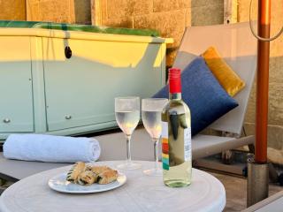 Mohba Townhouse Private Roof Top Jacuzzi BBQ - 5