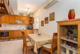 Litsas House - - 8