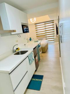 SM Bicutan Condo by Santorini - Manila - 3