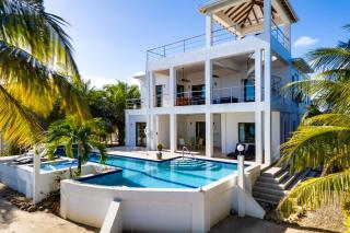 New Dawn Beach House - 8