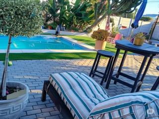 Stylish Studio in Tableview Stay with Pool Access - Cidade Do Cabo - 3