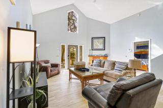 2nd Row Beach House Pet-Friendly - Hilton Head Island - 1