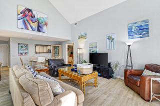 2nd Row Beach House Pet-Friendly - Hilton Head Island - 2