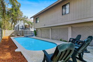 2nd Row Beach House Pet-Friendly - 6