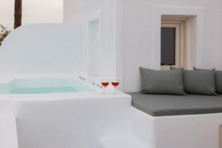 Commercio Suites Santorini - Emporio Santorini - 4