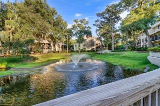 Walk to the Beach from Your Springwood Villa Retreat - Hilton Head Island - 2