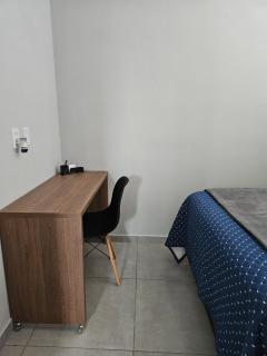 Apartamento inteiro, ar-condicionado e vaga de garagem - Paranaguá - 1