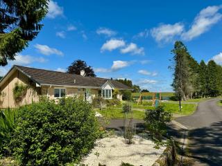 FINN VILLAGE "Raspberry Cottage" Private Garden, 6-seater HOT TUB, Firepit & Pizza Stove - Drymen - 1