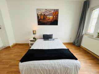 Bright & Spacious Room in Shared Home - Norimberga - 9