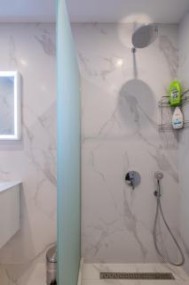 Elegant Deluxe 2 Bedroom apartment - Sofia - 3