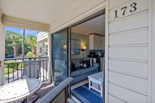 Coastal Breezes & Ocean Views Seaside Hilton Head Villa - Hilton Head Island - 4