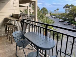 Soak Up the Ocean Air Seaside Villa Stay Near the Sand - Hilton Head Island - 7