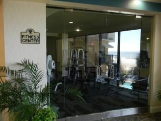 Unique Oceanfront Luxury Suite, Dogs Welcome! 406 - Myrtle Beach - 5