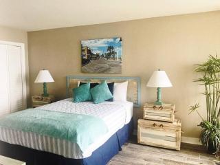 Unique Oceanfront Luxury Suite, Dogs Welcome! 406 - Myrtle Beach - 1