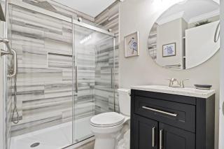 Seaside Villa with Ocean Peeks & Balcony Breezes - 7