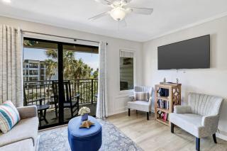 Partial Oceanfront Paradise Seaside Villa Balcony Views - Hilton Head Island - 8