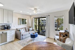 Partial Oceanfront Paradise Seaside Villa Balcony Views - Hilton Head Island - 0