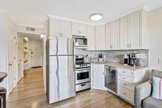 Partial Oceanfront Paradise Seaside Villa Balcony Views - Hilton Head Island - 7