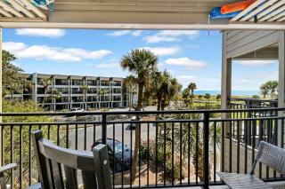 Partial Oceanfront Paradise Seaside Villa Balcony Views - Hilton Head Island - 6