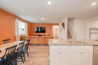 5BR/3B, Sleeps 13, Pets+, Garage - Orange - Wilmington - 8