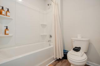 5BR/3B, Sleeps 13, Pets+, Garage - Orange - Wilmington - 1