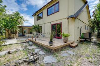 Near Golf, Trails and Parks Lush Pinole Retreat - Pinole - 0